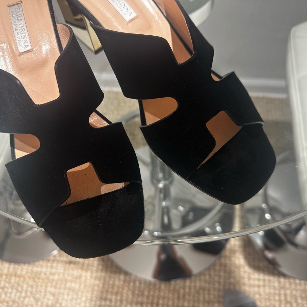 Tara Grimm The Delaney Vamp - Gold Heels - Picture 3 of 9